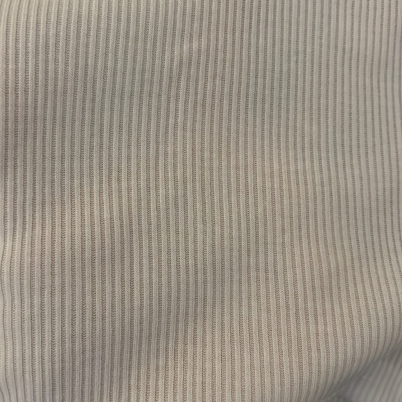 Top and biker short set - Picture 3 of 6